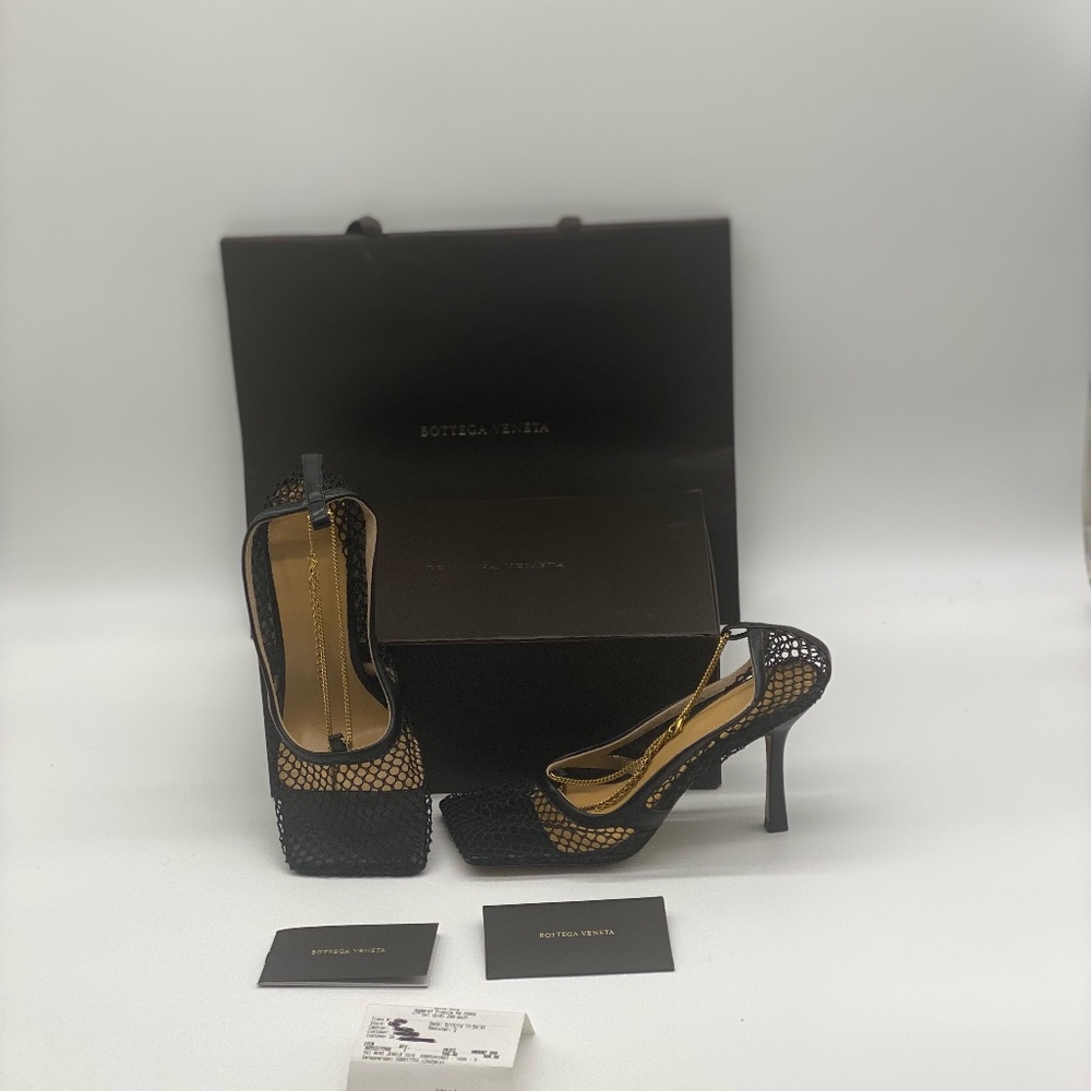 Bottega Veneta in Nero Mesh